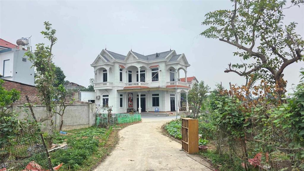 Bán biệt thự nhà vườn rộng hơn 1000m2 tại sóc sơn, hà nội