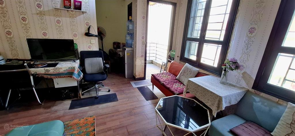 Cho thuê nhà tại số 3 kv phạm ngọc thạch, đống đa, hn 40m2 full đồ view hồ giá từ 4 tr 0934 406 ***