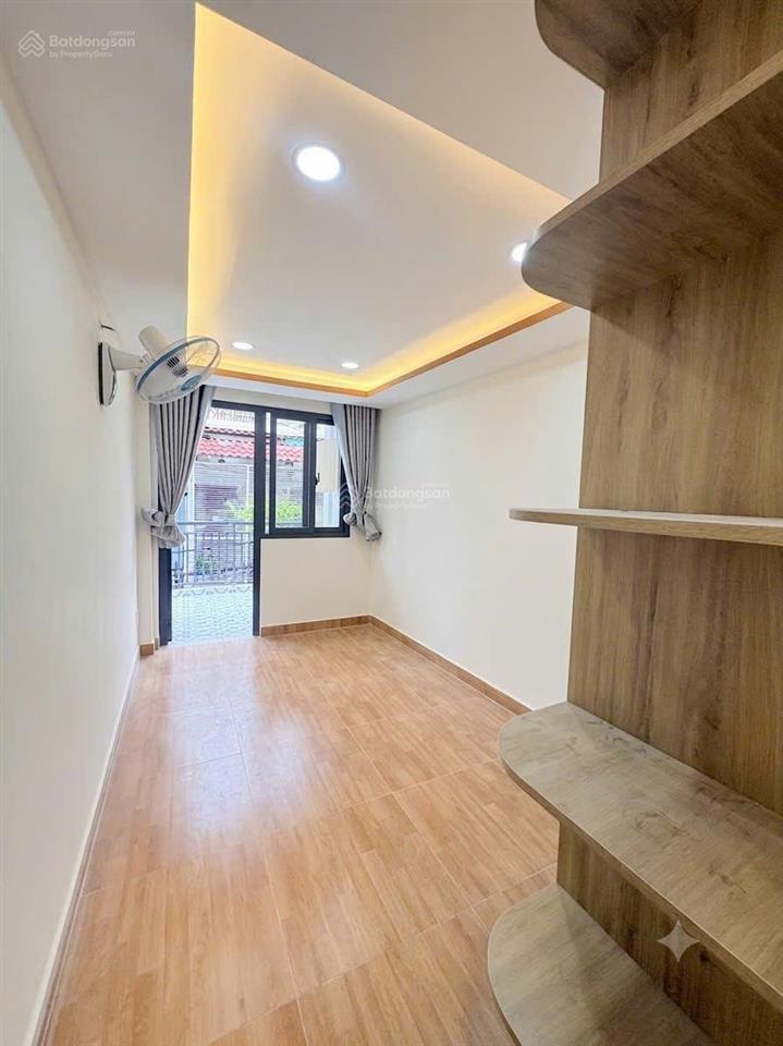 Nhà mới đẹp  trung tâm cmt8  giáp quận 3  dọn vào ở ngay