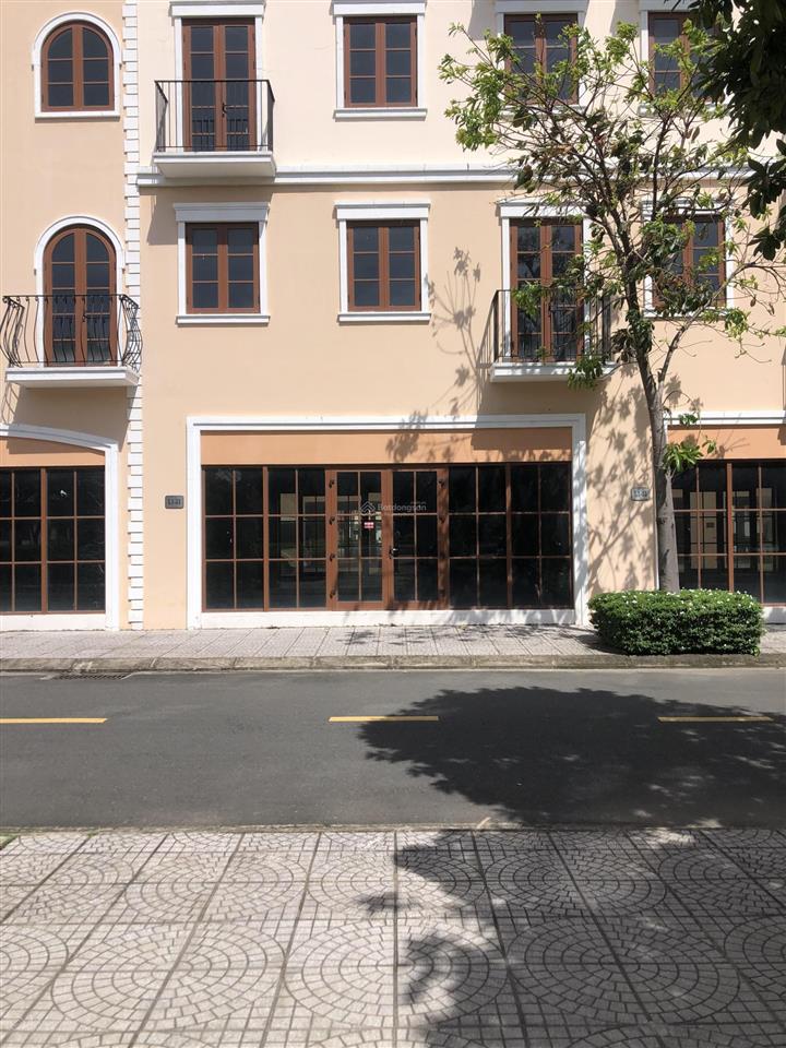 Bán căn nhà phố đường l1 đối diện công viên limoni khu đô thị sun grand city new an thới