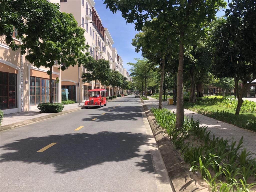 Bán căn nhà phố đường l1 đối diện công viên limoni khu đô thị sun grand city new an thới