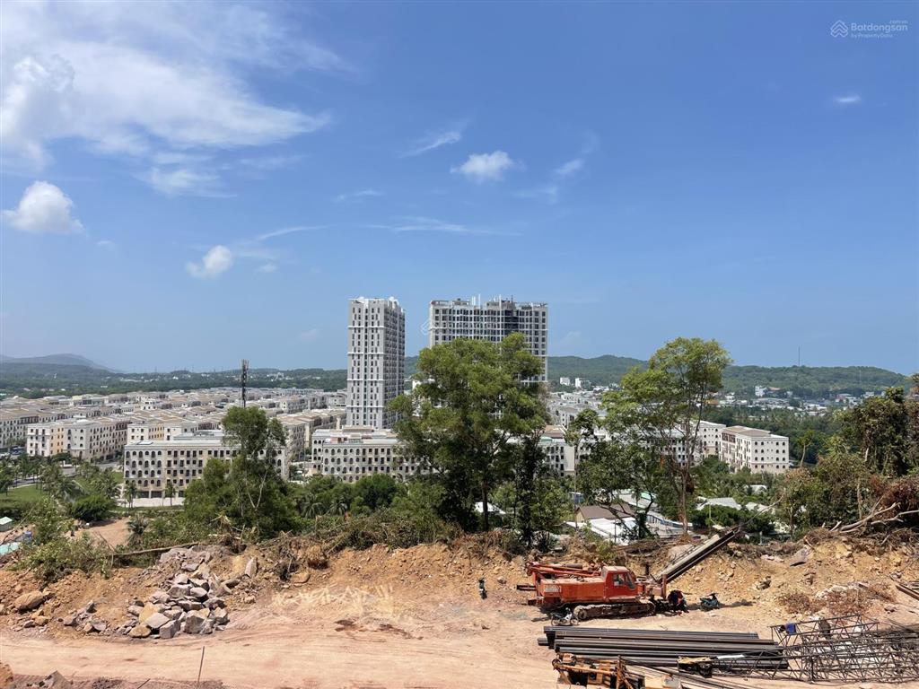 Chủ nhà cắt lỗ 4 tỷ căn shophouse khu địa trung hải  sunset town phú quốc