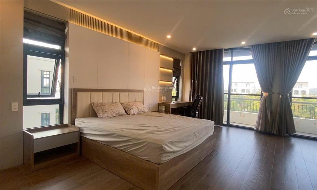 Chính chủ cho thuê căn biệt thự 4 phòng ngủ khu palm garden bãi trường của bim group