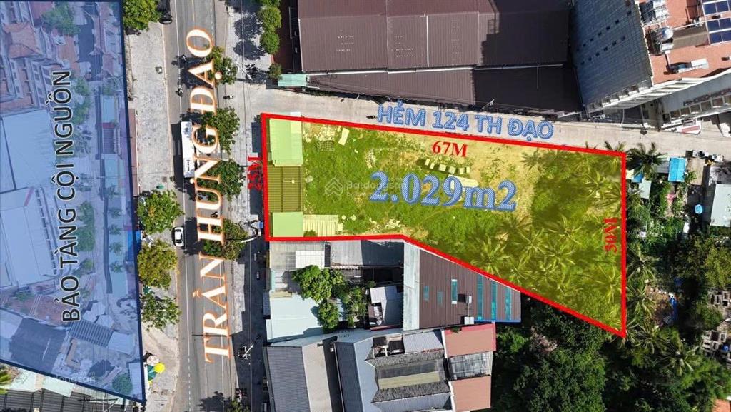 Cho thuê 2000m2 đất trống mặt tiền trần hưng đạo, gần siêu thị kingkong phú quốc)