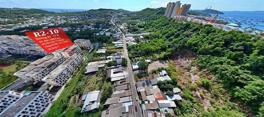 Căn nhà phố dãy r2 giá tốt dự án sun grand city new an thới  phú quốc