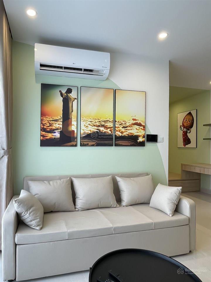 S2.05 view bancong hồ bơi, sẵn sổ, cần bán giá 2.65 tỷ ạ.  0976 607 ***