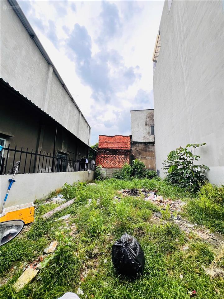 Đất linh xuân 2.7 tỷ vuông vức, shr, xây dựng okey. a/c xem đất alo e. quốc 0786 783 ***