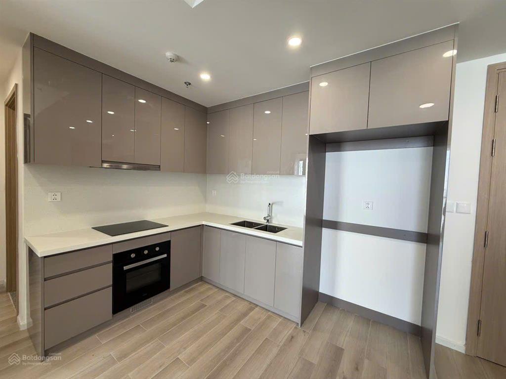 Cho thuê căn hộ mcp 70m2 ở ngay, ntcb giá chỉ 9tr/th, đang free pql. xem nhà  e 0705 996 ***