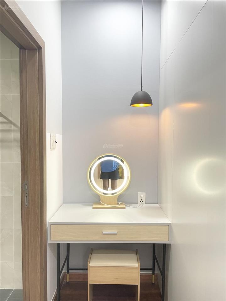 Bán căn hộ centana 3pn 2wc đầy đủ nội thất giá chỉ 5.7 tỷ.  ngay 0917 979 ***