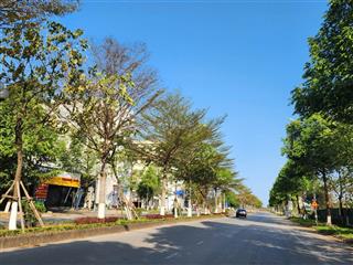 Bán đất mặt lạc long quân yna .kinh bắc dt 315m2 mt 9m giá 39.4 tỷ