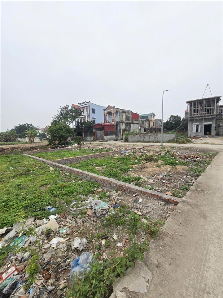 Hàng đẹp chốt nhanh lô góc lạc xá view kcn quế võ 3