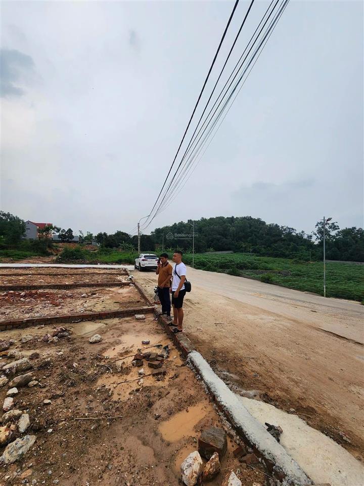 Bán lô góc đường chính chợ châu cầu đi đồng sai  261 vị trí đẹp, đường ô tô tải tránh nhau