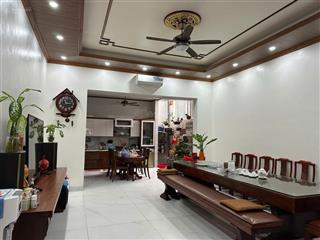 Bán nhà 3,5 tầng hud trầu cau, phường võ cường, bắc ninh mới hoàn thiện siêu đẹp có thang máy