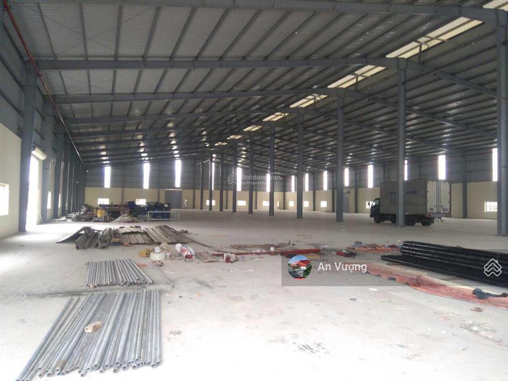 Cho thuê kho xưởng dt 3000m2 có ngăn nhỏ tại ccn từ liêm, bắc từ liêm, hà nội