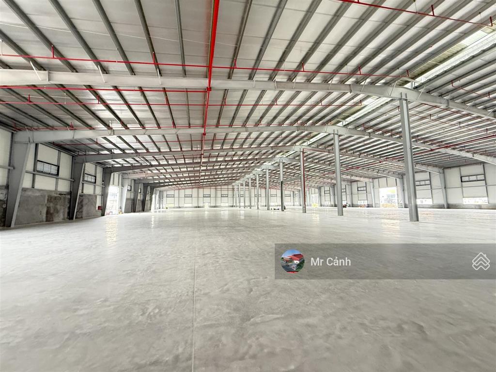 Cho thuê kho dt 5500m² tại ccn hà bình phương, thường tín.  0904 648 ***