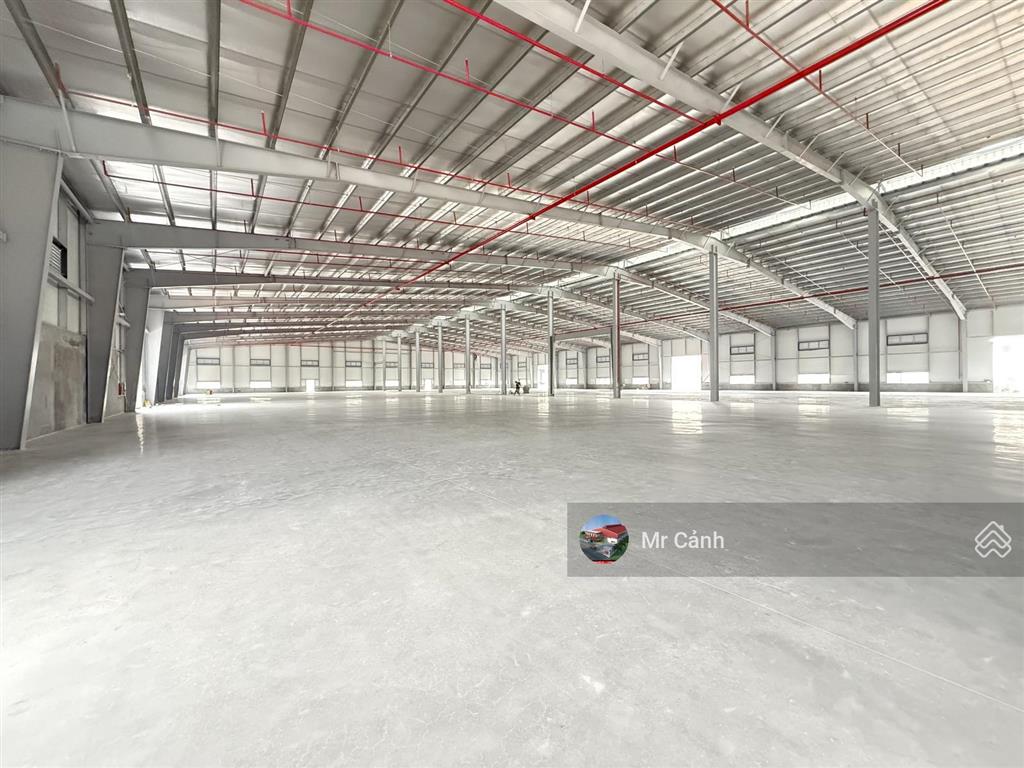 Cho thuê kho dt 5500m² tại ccn hà bình phương, thường tín.  0904 648 ***