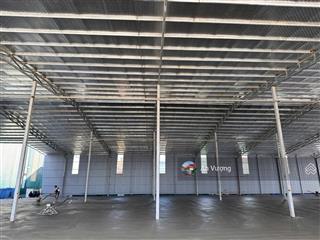 Cho thuê kho xưởng tại quốc oai. dt 3000m2 có ngăn đôi
