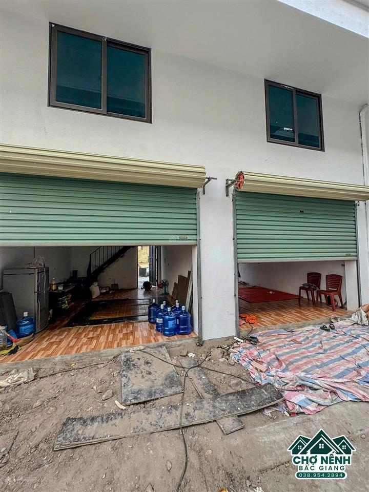 Bán kiot chợ nếnh  2 tầng  56m2  chỉ 1,9 tỉ  phù hợp kinh doanh, cho thuê lợi nhuận cực tốt