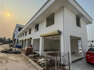 Bán kiot chợ nếnh  2 tầng  56m2  chỉ 1,9 tỉ  phù hợp kinh doanh, cho thuê lợi nhuận cực tốt