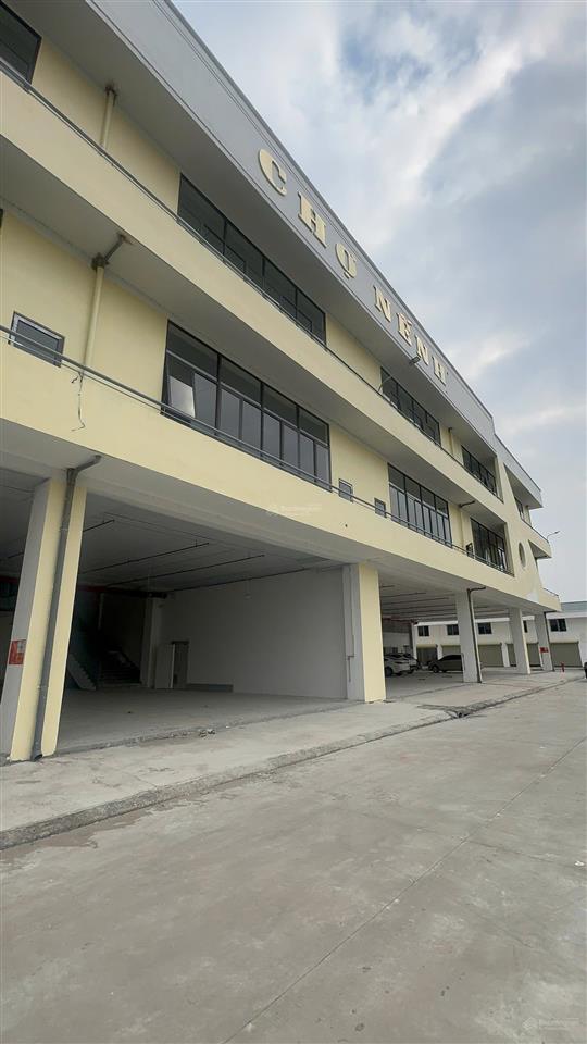 Bán kiốt chợ nếnh  chỉ 1,1 tỉ/ kiốt 2 tầng 56m2  cho thuê, kinh doanh, gần kcn sầm uất