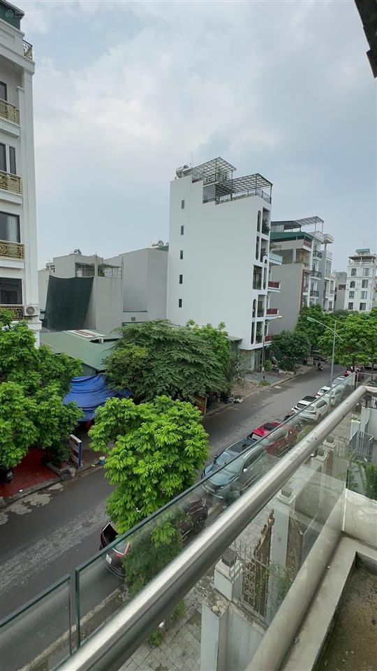 Chính chủ cho thuê biệt thự an vượng dương nội 200m2  làm cafe, nhà hàng, văn phòng  24tr/tháng