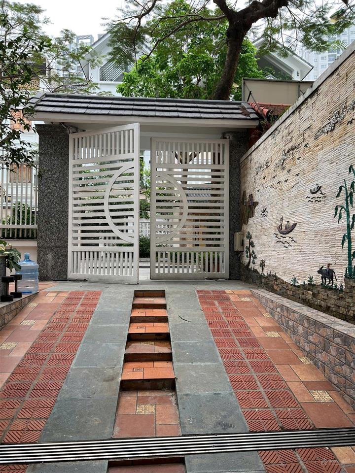 Cho thuê biệt thự an khang  kđt dương nội, hà đông  dt 225m2  2 tầng, tổng dt 240m2