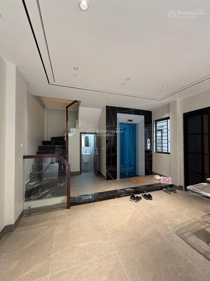 Giảm sốc 500 triệu , nhà khu phố sài đồng 55m2 x 6 tầng lô góc ô tô tránh, kinh doanh 16.2 tỷ