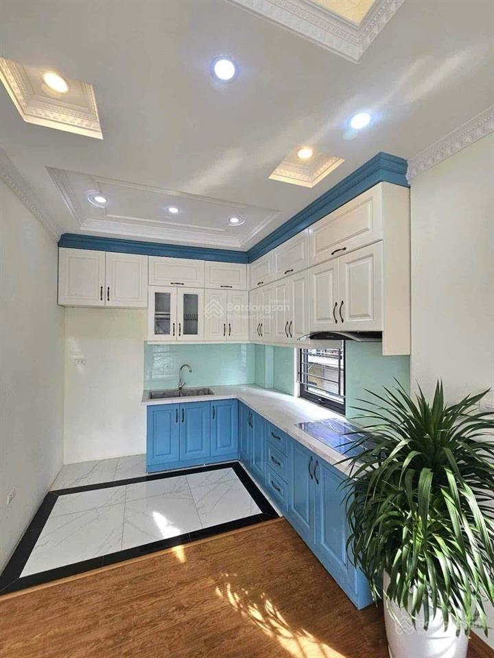Chủ vay bank khó cầm cự sài đồng 50m2x 6 tầng lô góc ô tô tránh thang máy nội thất xịn, nhỉnh 11 ty