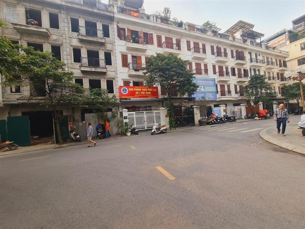 Bán biệt thự khu 319 bồ đề hc golden city hồng tiến lô góc dt161m2 mt 25m dòng tiền 70tr/th 77.5 tỷ