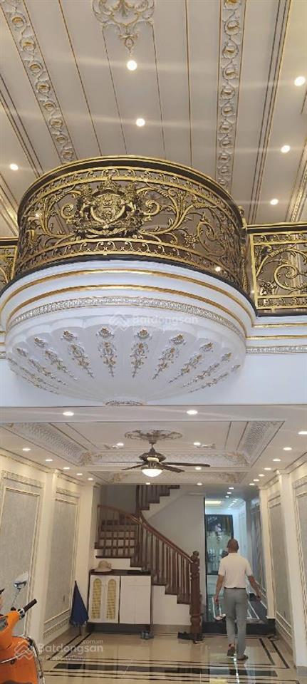 Bán gấp nhà mặt phô ngô gia tự trung tâm long biên  kinh doanh 7 tâng thang máy chỉ 28.6 tỷ tl