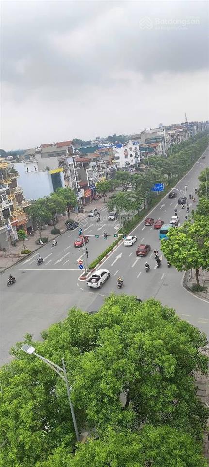 Bán gấp nhà mặt phô ngô gia tự trung tâm long biên  kinh doanh 7 tâng thang máy chỉ 28.6 tỷ tl