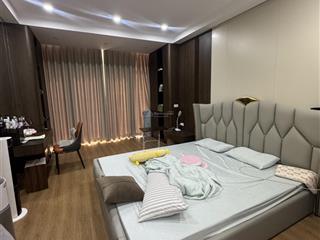 Bán nhà hoa lâm, ngay sau big c long biên dt 65m2 x 6 tầng thang máy tặng full nội thất chỉ 18.5 tỷ