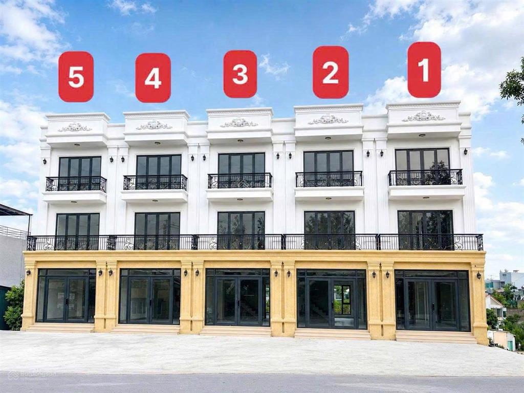 Bán nhà 5 tầng khu vực gần công mỏ, cấp cứu mỏ hà tu, hạ long