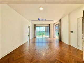 Căn 3pn diện tích lớn  rẻ nhất cove hiện tại  có thang máy riêng  view hồ bơi, còn thương lượng