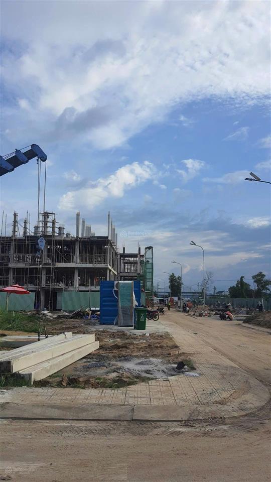 Nhà phố sổ đỏ hoàn chỉnh chỉ 7 tỷ ngay akari cách võ văn kiệt 200m, xây sẵn 1 trệt  4 lầu