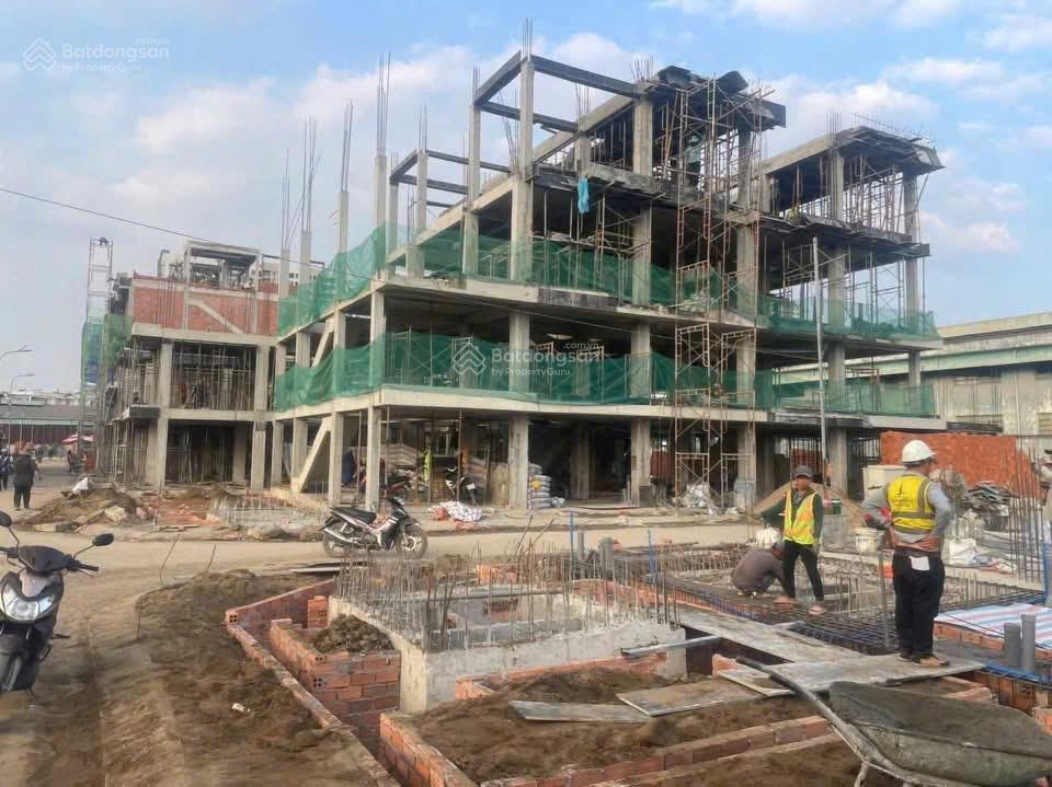 Nhà liền kề 1 trệt 4 lầu akari chỉ 7 tỷ, giá tốt khu compound cao cấp
