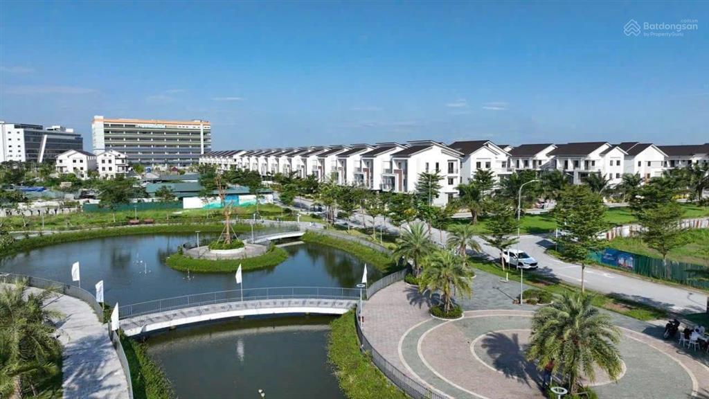 Rổ hàng công ty các căn góc  xẻ khe zone 3+4, anh chị mua ưu tiên vị trí đẹp ạ