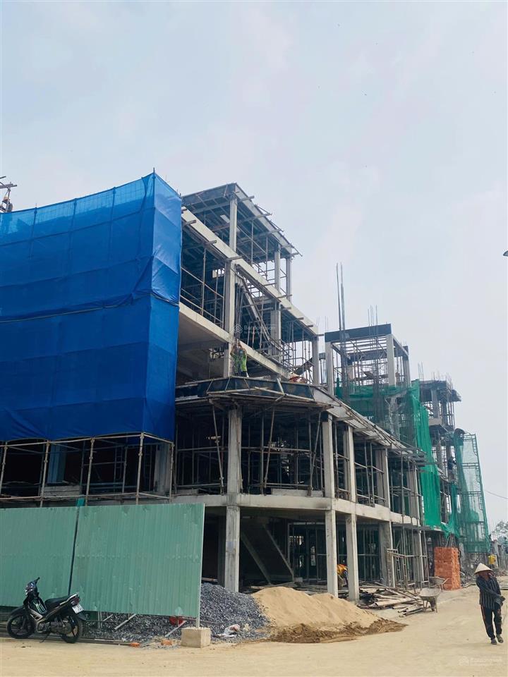 Thanh toán hiện tại 2,4 tỷ nhà phố sei harmony cách võ văn kiệt chỉ 200m giá siêu tốt đầu tư