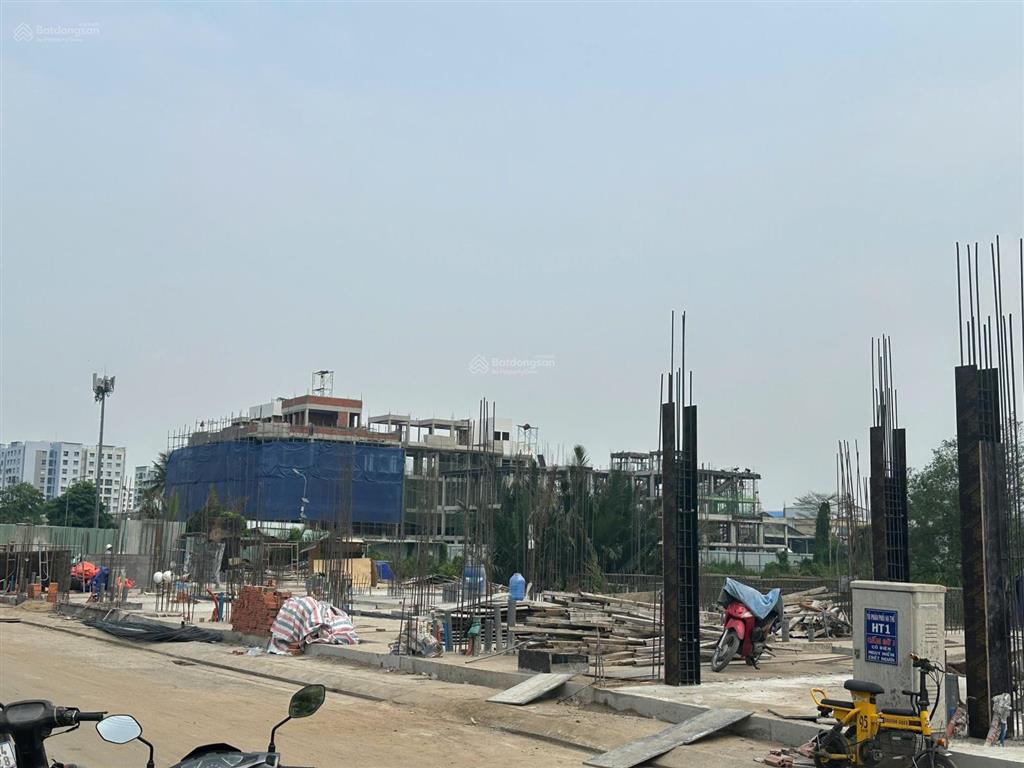Thanh toán 2,4 tỷ sẵn nhà phố 4 lầu ngay akari anh chị ơi, mua đầu tư rẻ chỉ 6,5 tỷ