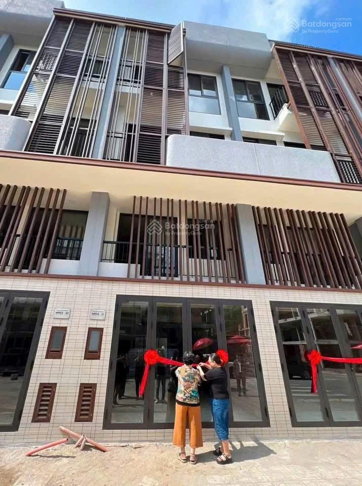 Thanh toán hiện tại 2,4 tỷ nhà phố sei harmony ngay chung cư akari ạ, siêu đẹp chuẩn bị nhận nhà
