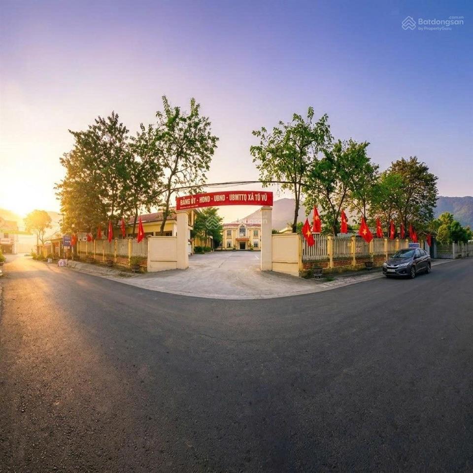 (chính chủ) bán đất 93m2 gần trường chợ, đường thông, lô góc, cách hoà lạc 45p, giá 6xx triệu