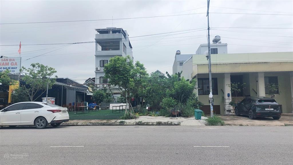 Bán ô đất 110m2, trục đường kinh doanh, nam ga  bãi cháy, hạ long