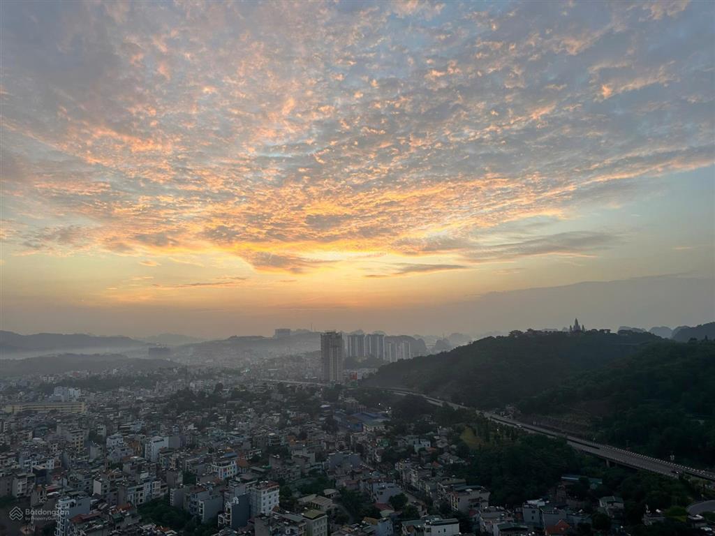 Bán căn nhà chung cư 53.18m2 , full nội thất , greendiamond hạ long