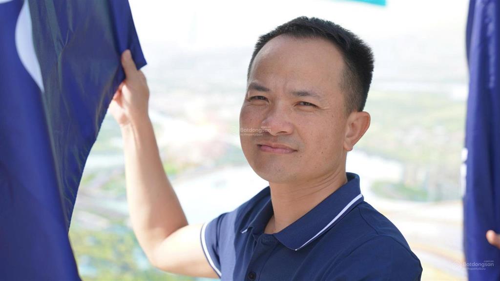Căn một trong số ít view công viên, góc, 2 mặt tiền
