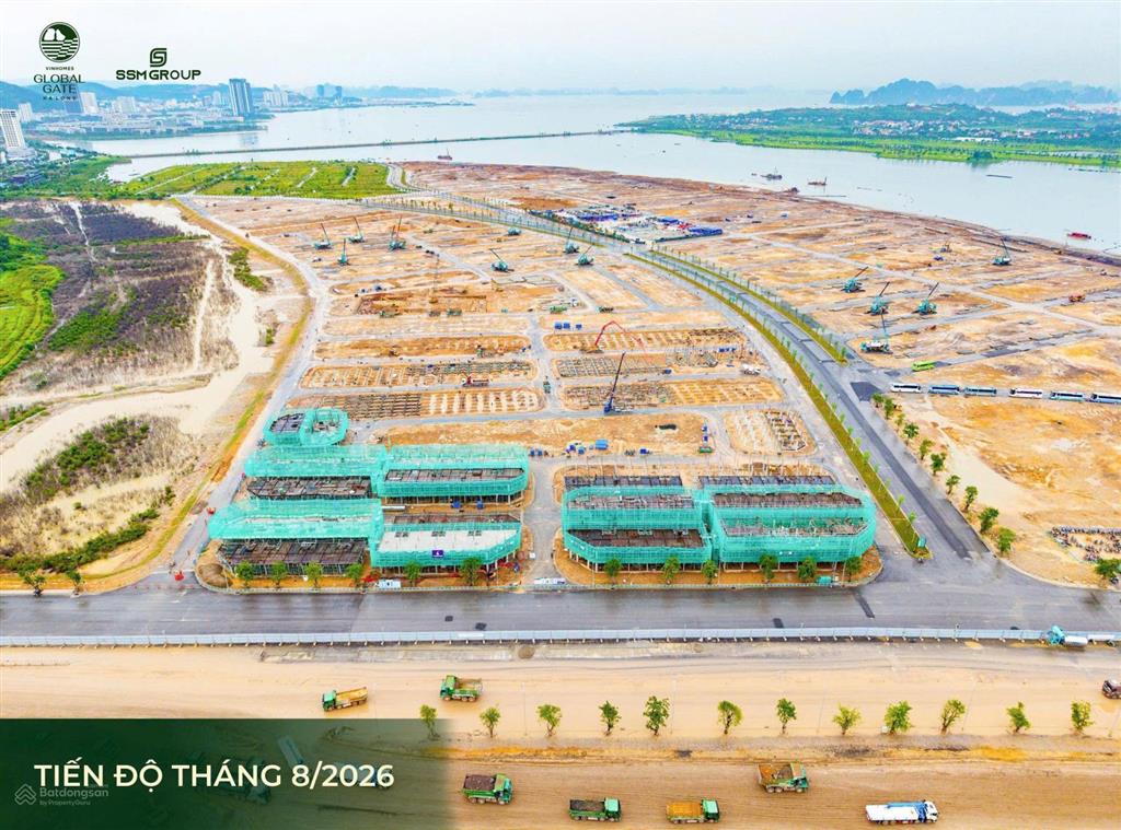 Bán căn nhà 100m2 , căn góc trục đường 30m phân khu bình minh 1