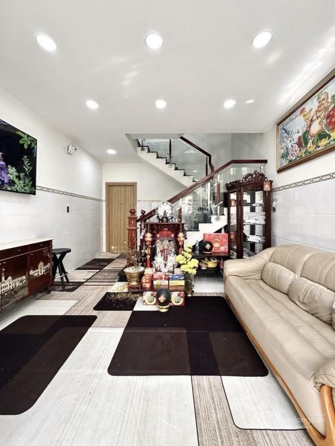 Bán nhà ngay đh hồng bàng  phù hợp gđ đông thành viên  đang cho thuê 40triệu/tháng