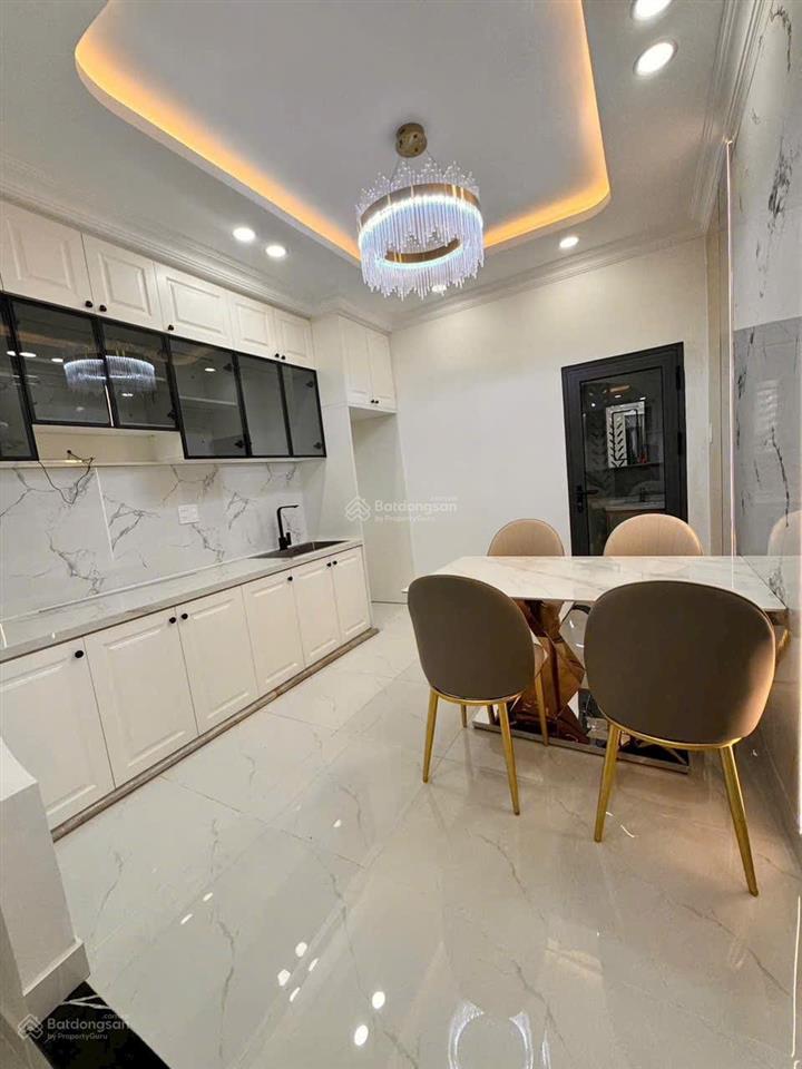 Bán nhà mới đường phan xich long vào ở ngay  khu phố ẩm thực dân trí