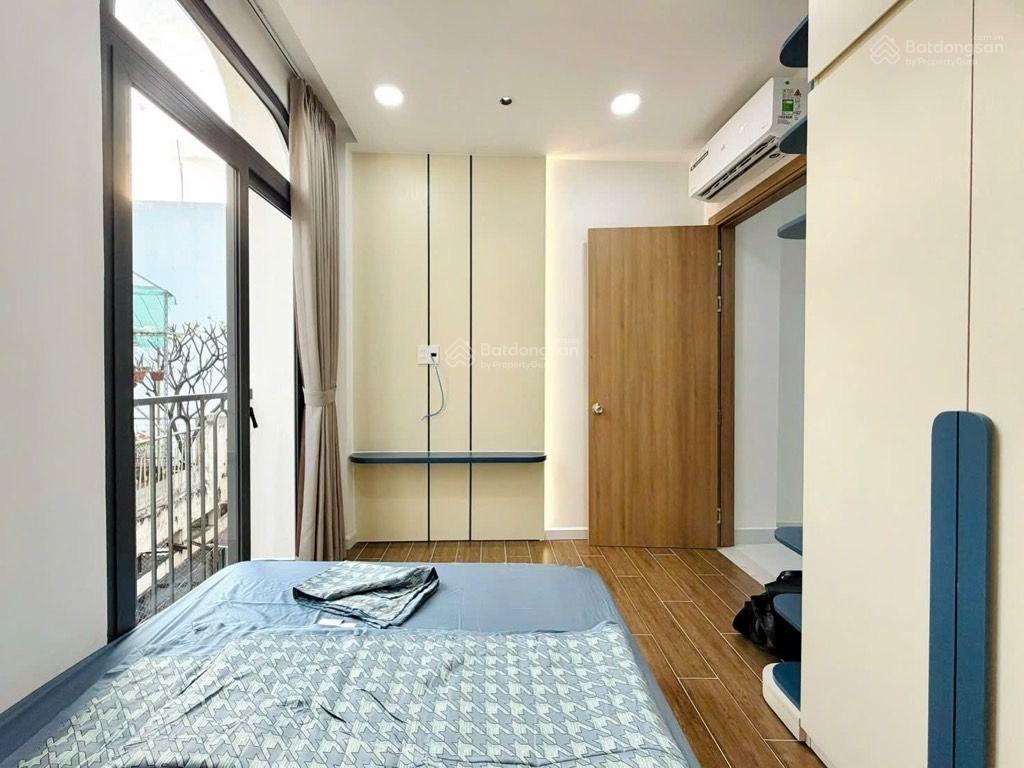 Bán nhà mới  hoàng văn thụ  khu dân trí  sát mặt tiền