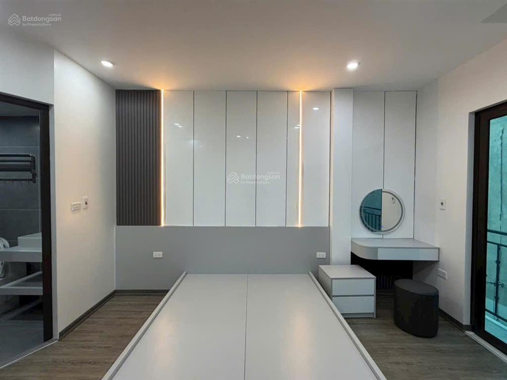 Chính chủ gửi bán nhà lai xá hoài đức 32m2  5t  full nội thất oto đỗ cạnh giáp khu đô thị hinode