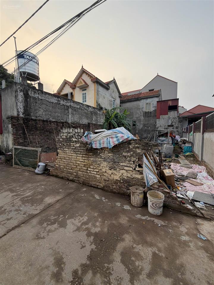 Chính chủ bán đất hồng hà đan phượng  đường thông oto vào  giáp cầu hồng hà 3,3 tỷ  sinh lời cao